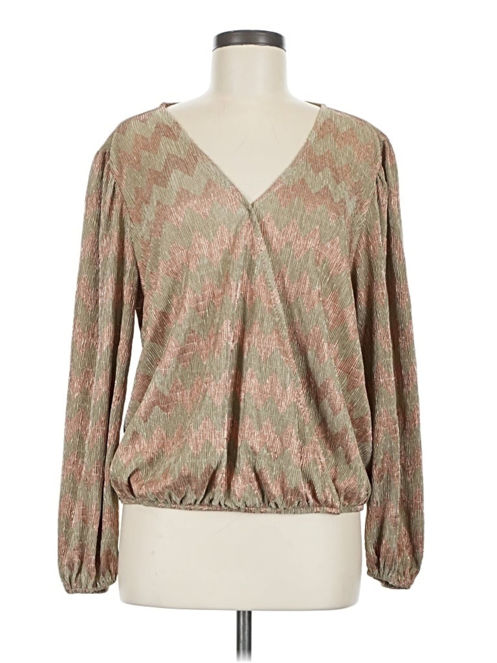 3rd + Malt Size L Long Sleeve Chevron Shimmer Blouse